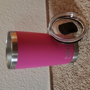 20 oz prickly pear YETI rambler with mag lid